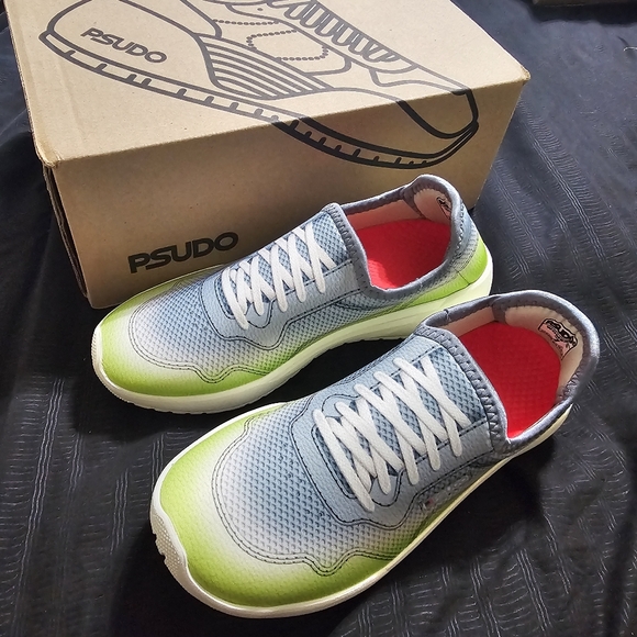 Psudo Reflex Knit Upper Sneakers Size 7 NWT - Picture 2 of 9
